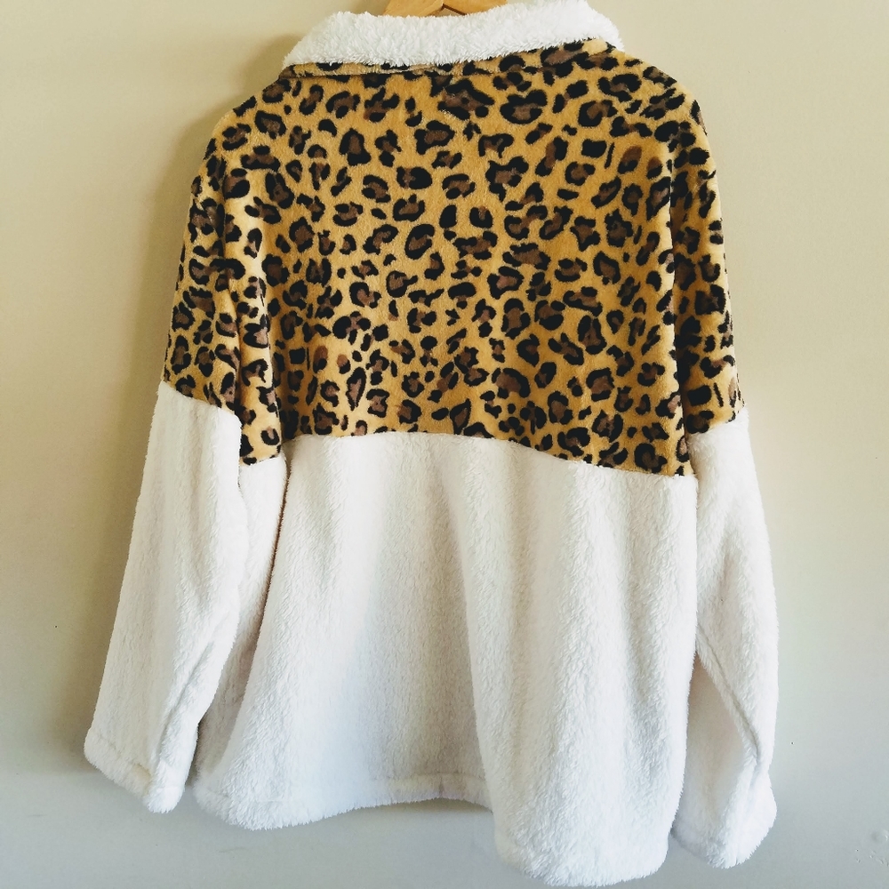 ❄Leopard Teddy Pullover Sweater - Picture 4 of 4